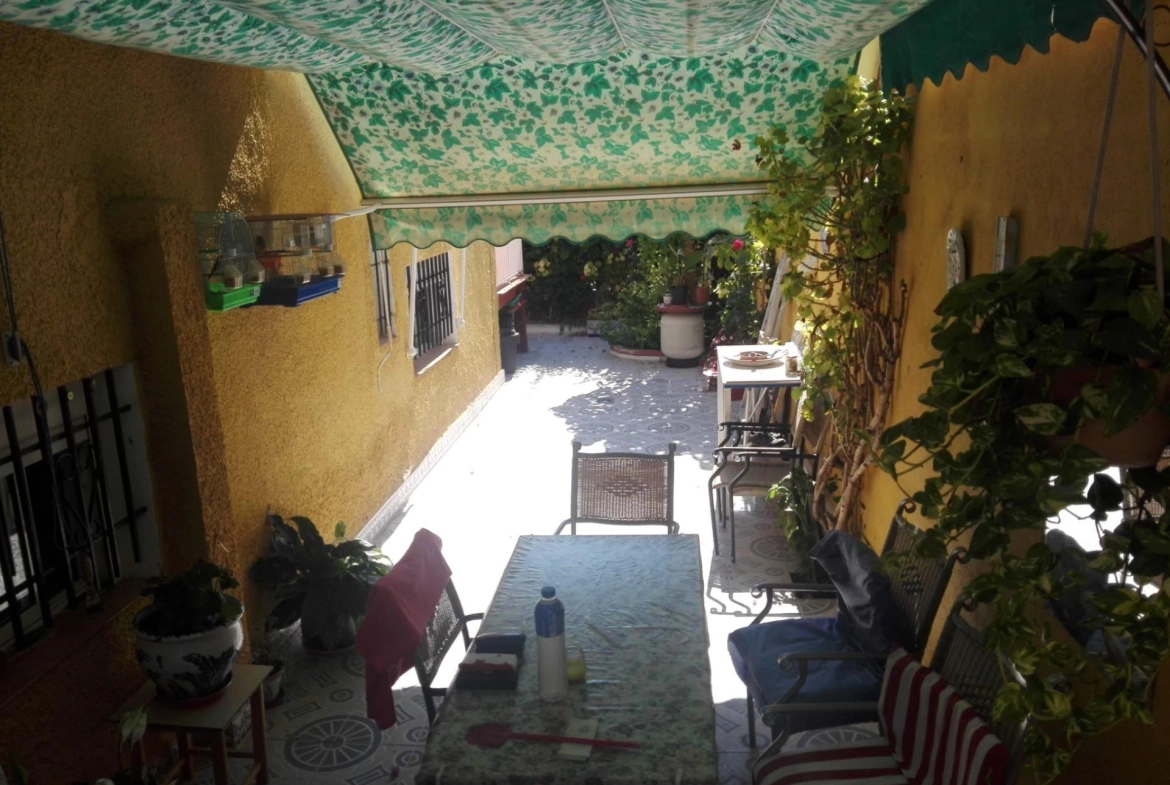 OPORTUNIDAD PUNTA PRIMA DEBAJO DE CARRETERA : 3 HAB , PISCINA