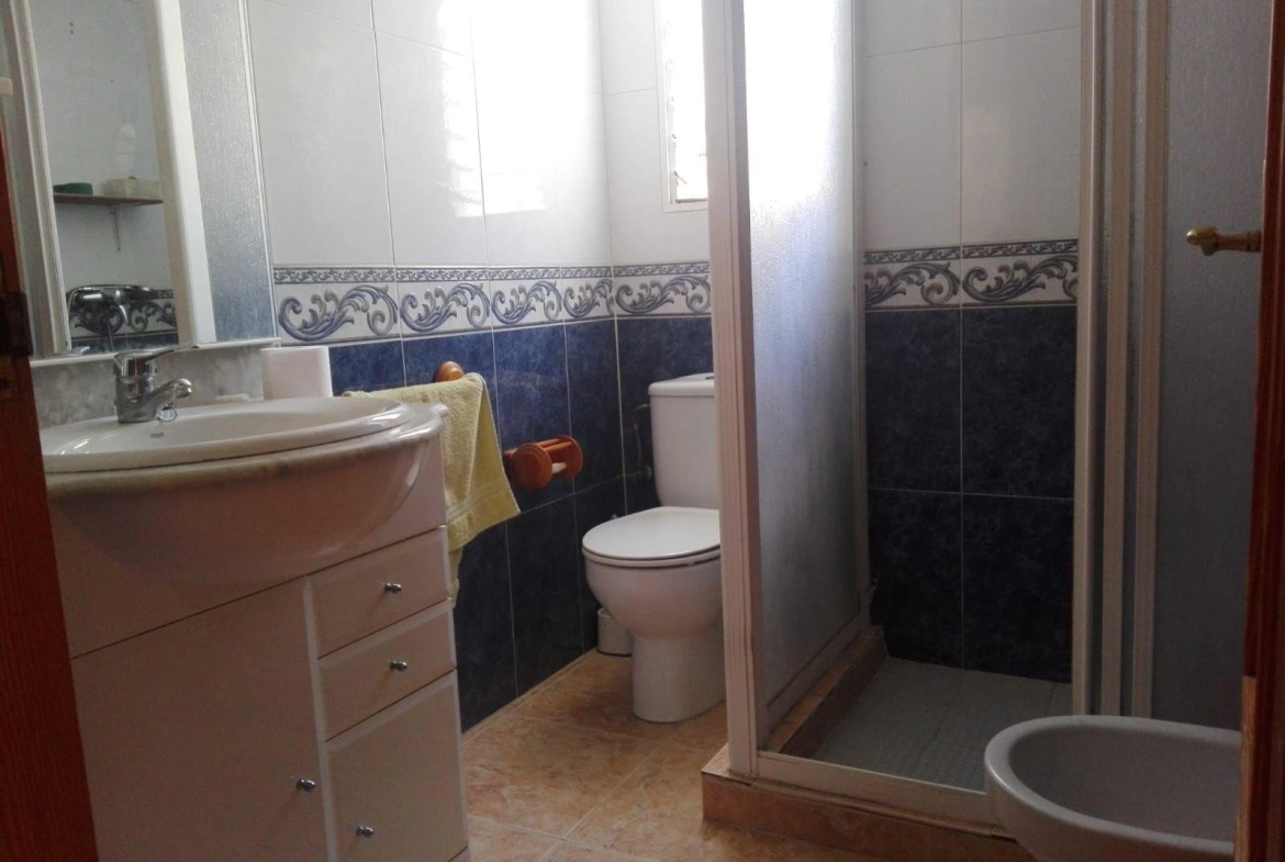 OPORTUNIDAD PUNTA PRIMA DEBAJO DE CARRETERA : 3 HAB , PISCINA