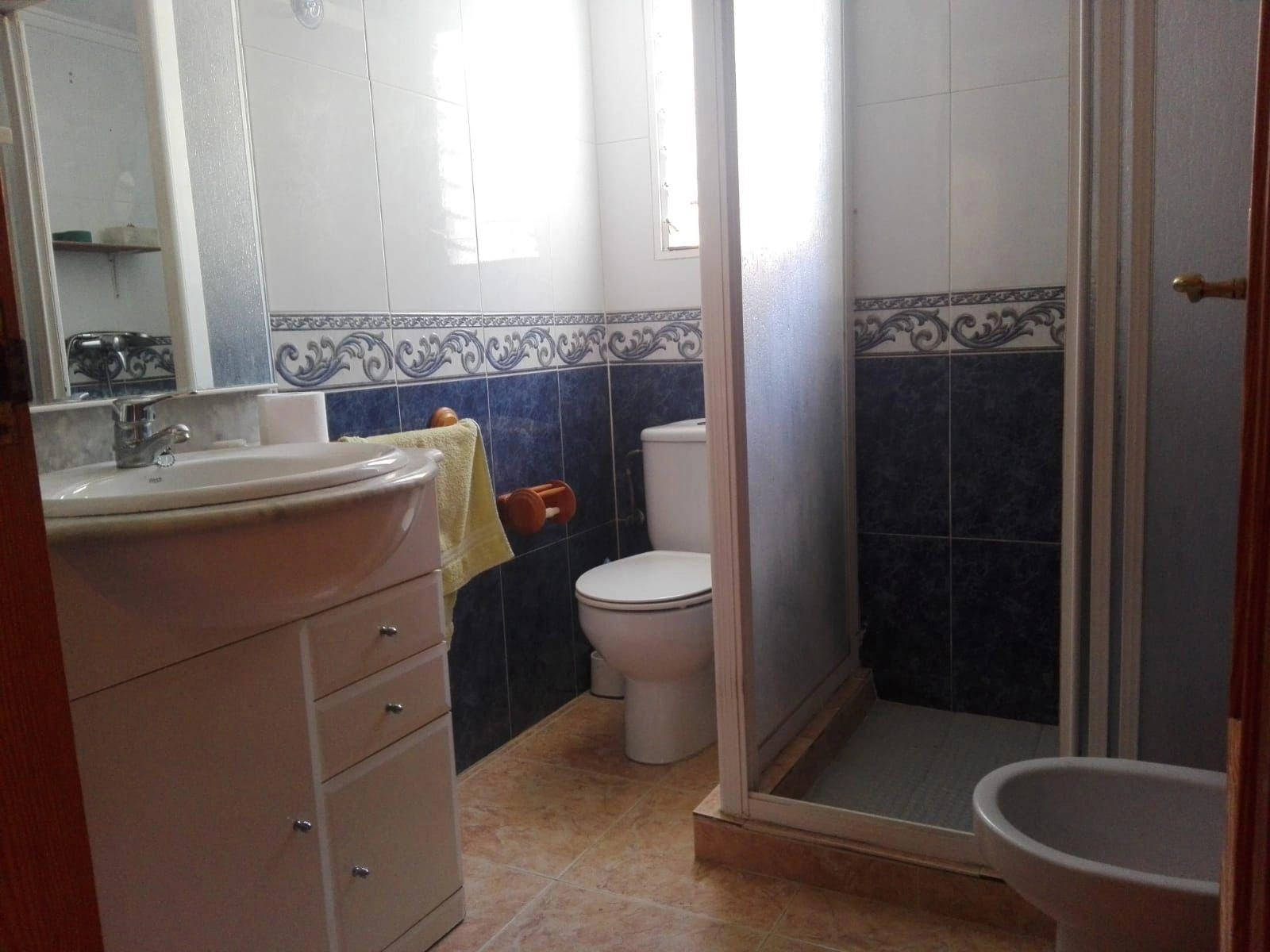 OPORTUNIDAD PUNTA PRIMA DEBAJO DE CARRETERA : 3 HAB , PISCINA