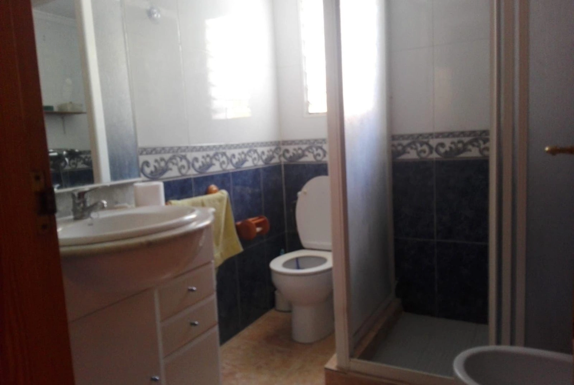 OPORTUNIDAD PUNTA PRIMA DEBAJO DE CARRETERA : 3 HAB , PISCINA