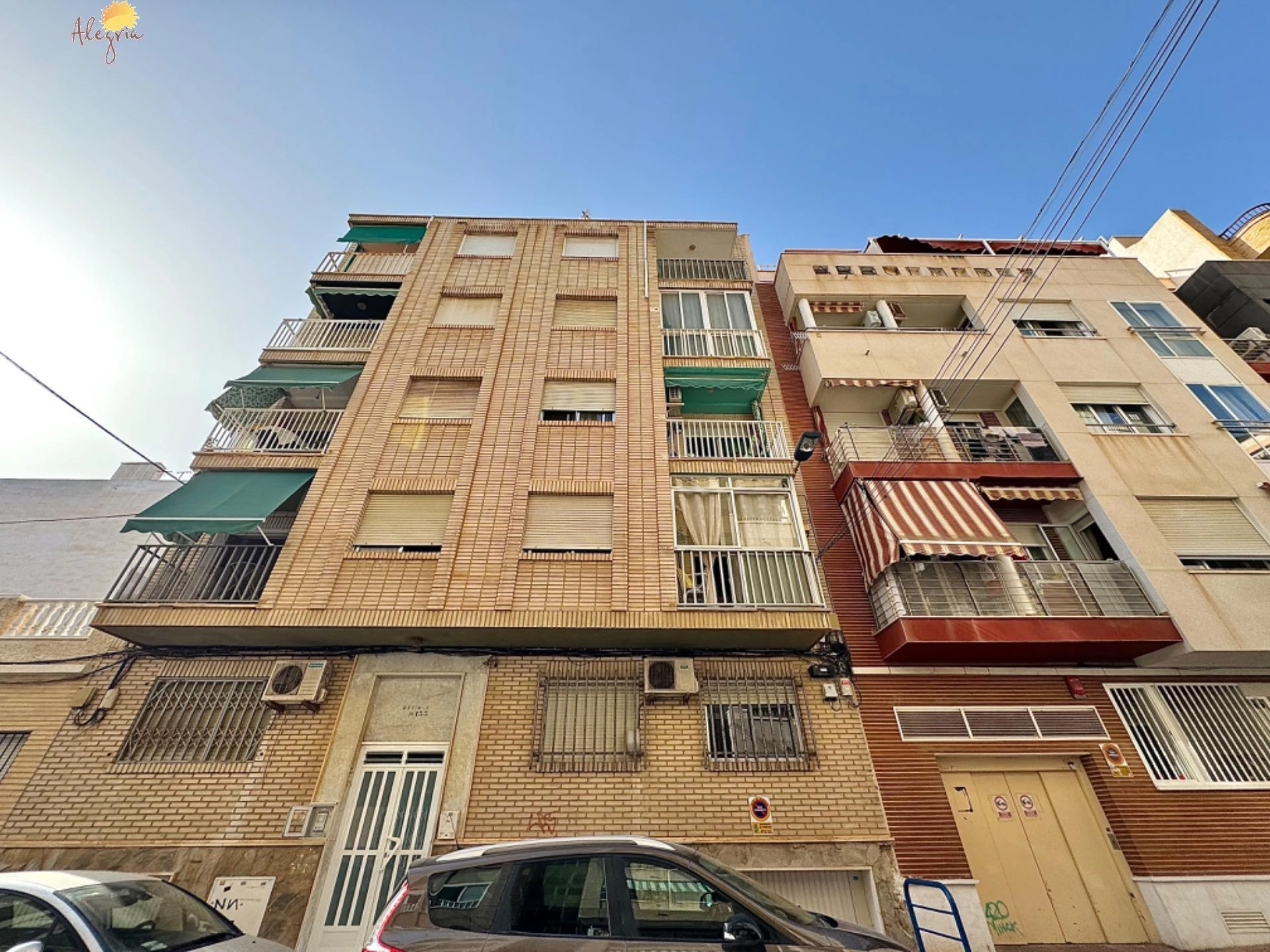 Oportunidad! Amplio y luminoso apartamento con terraza (Sur)  a 300 metros de la playa del cura