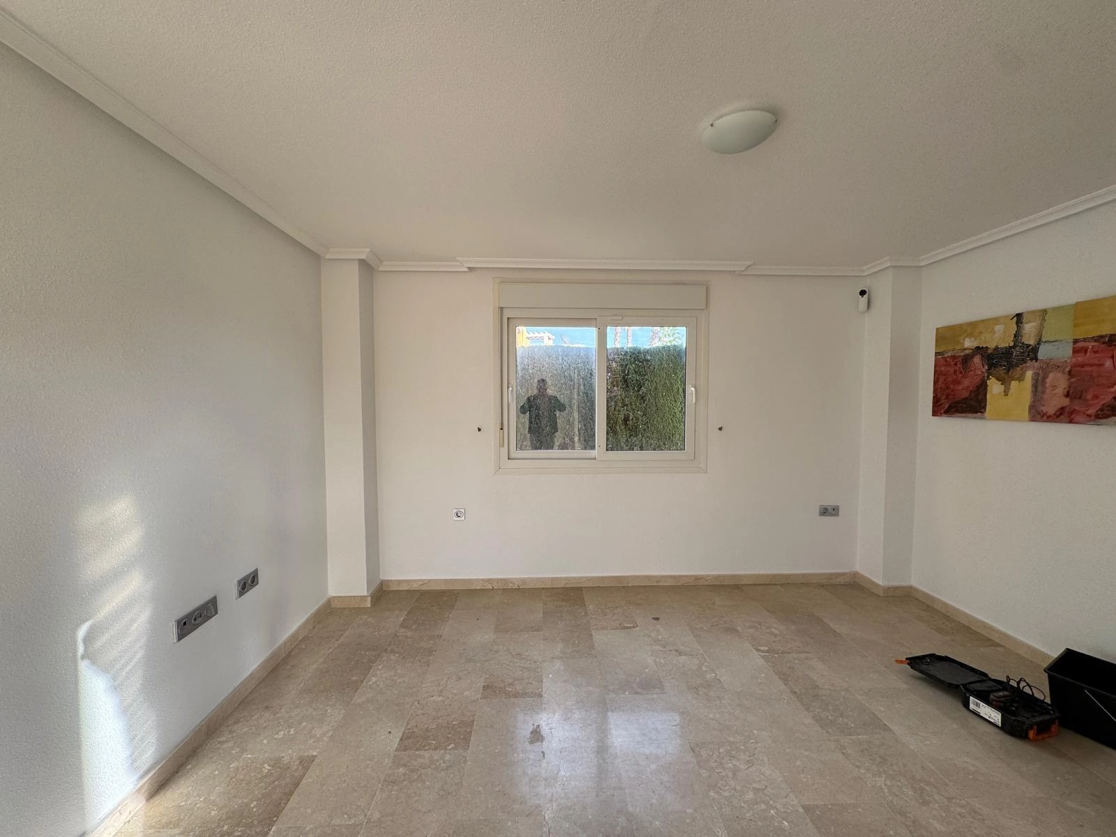 VILLA DE OBRA NUEVA CON 430 M2 DE PARCELA. 117 M2 DE CASA. 3 DORM. 2 BAÑOS. PISCINA. SOLARIUM.