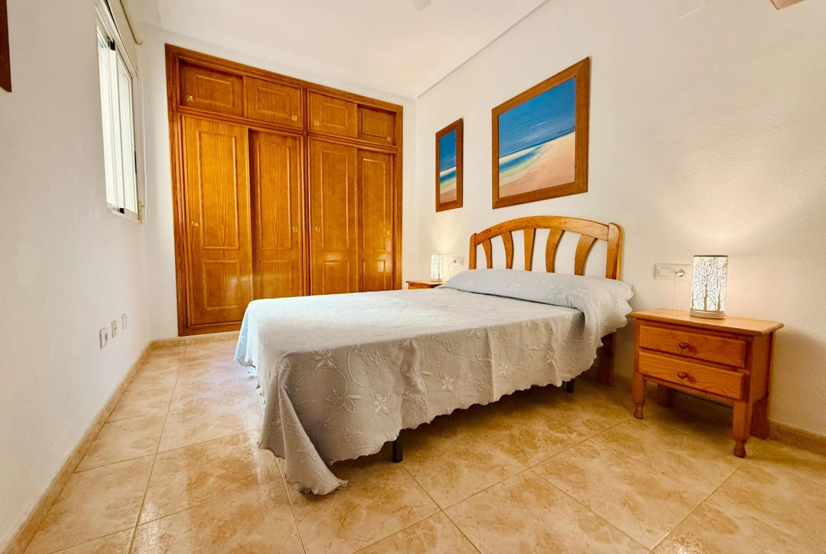 MAGNIFICO APARTAMENTO DE 2 HABITACIONES CON VISTAS PANORÁMICAS Y PISCINA EN ZONA NACIONES!!
