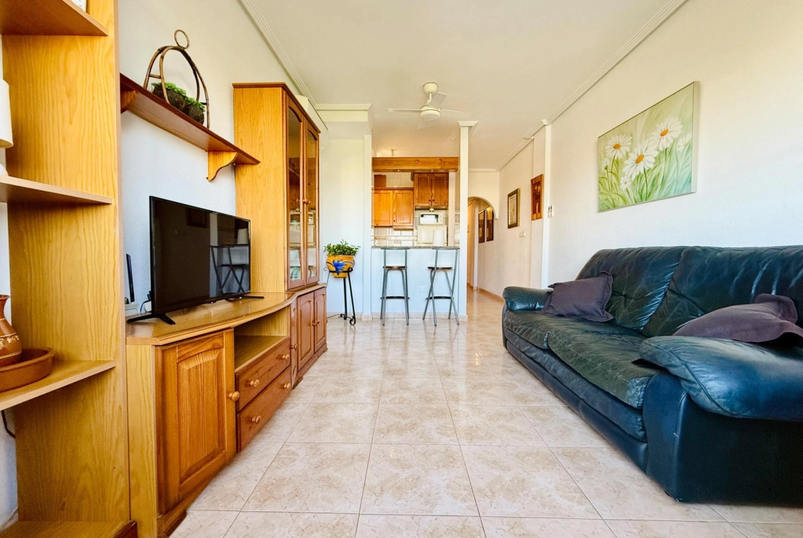 MAGNIFICO APARTAMENTO DE 2 HABITACIONES CON VISTAS PANORÁMICAS Y PISCINA EN ZONA NACIONES!!
