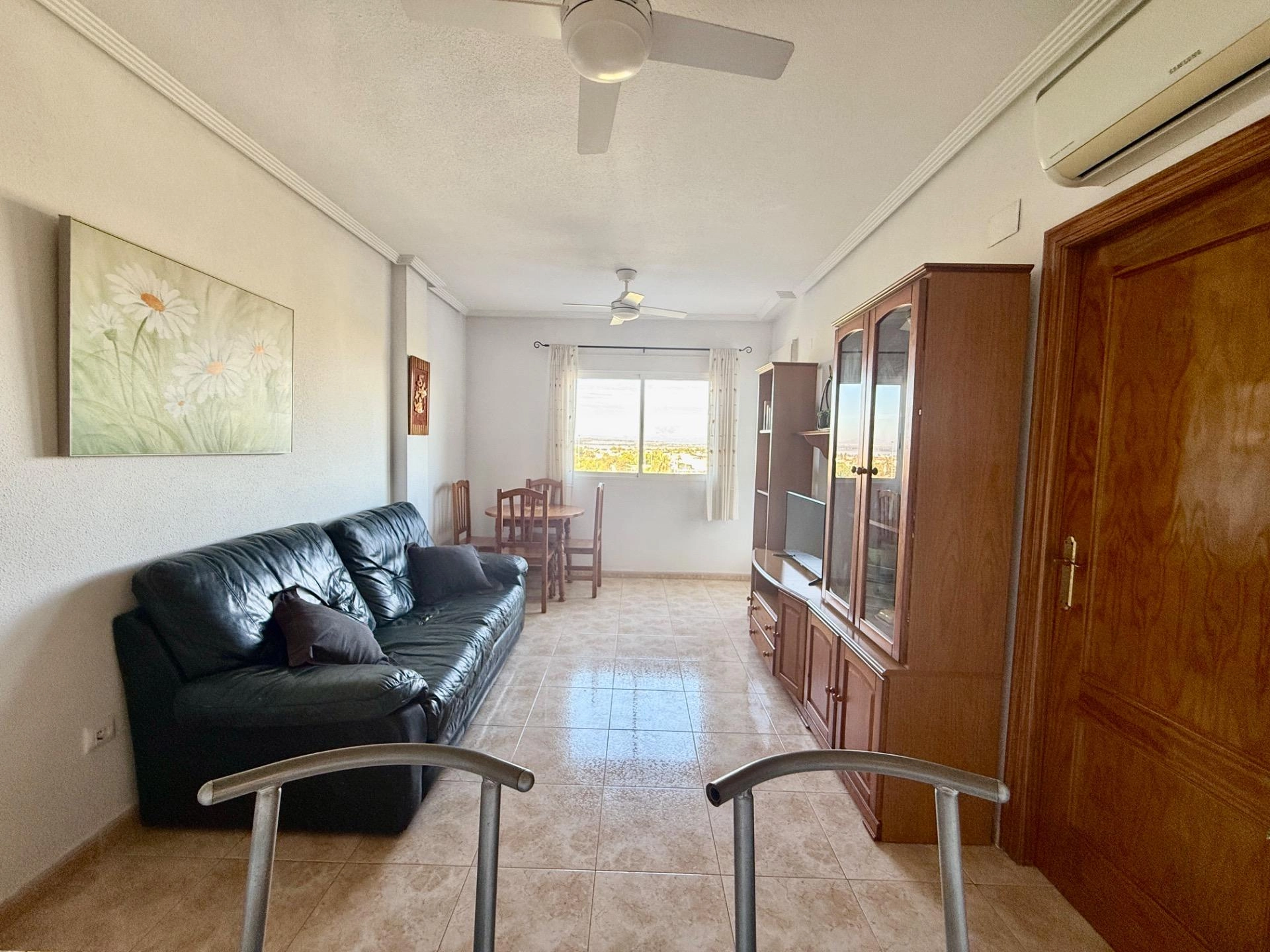 MAGNIFICO APARTAMENTO DE 2 HABITACIONES CON VISTAS PANORÁMICAS Y PISCINA EN ZONA NACIONES!!