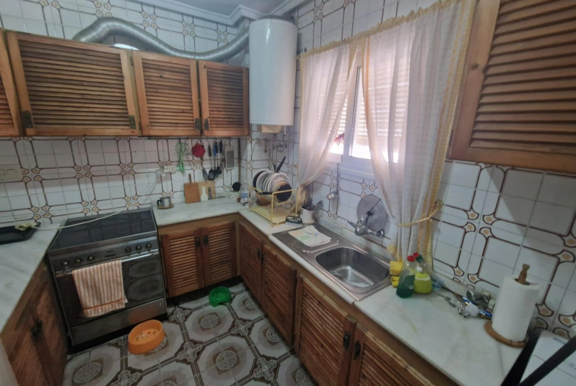 TORREVIEJA APARTAMENTO 3 HABS MUY AMPLIO EN PLENO CENTRO 169.000€