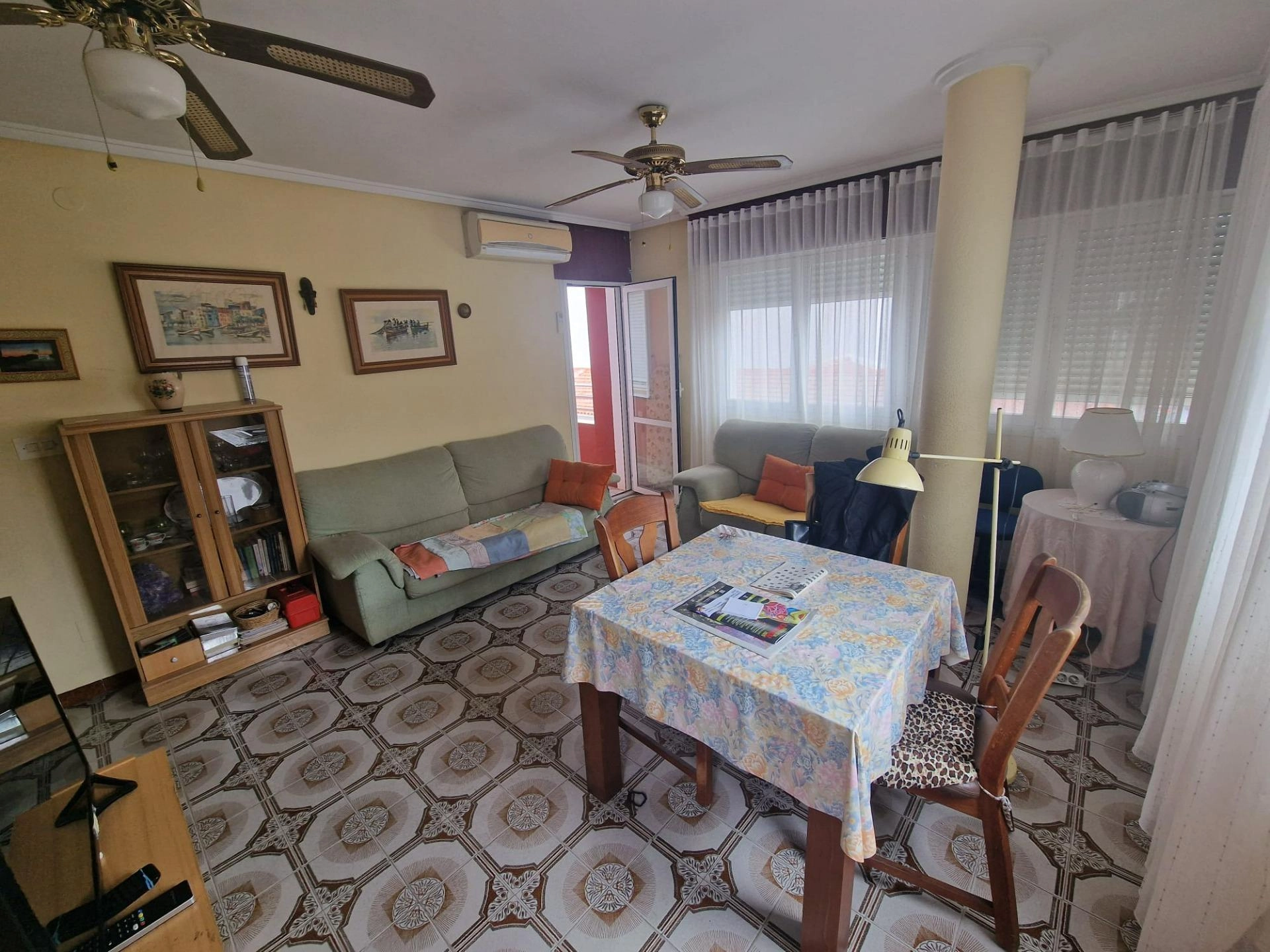 TORREVIEJA APARTAMENTO 3 HABS MUY AMPLIO EN PLENO CENTRO 169.000€