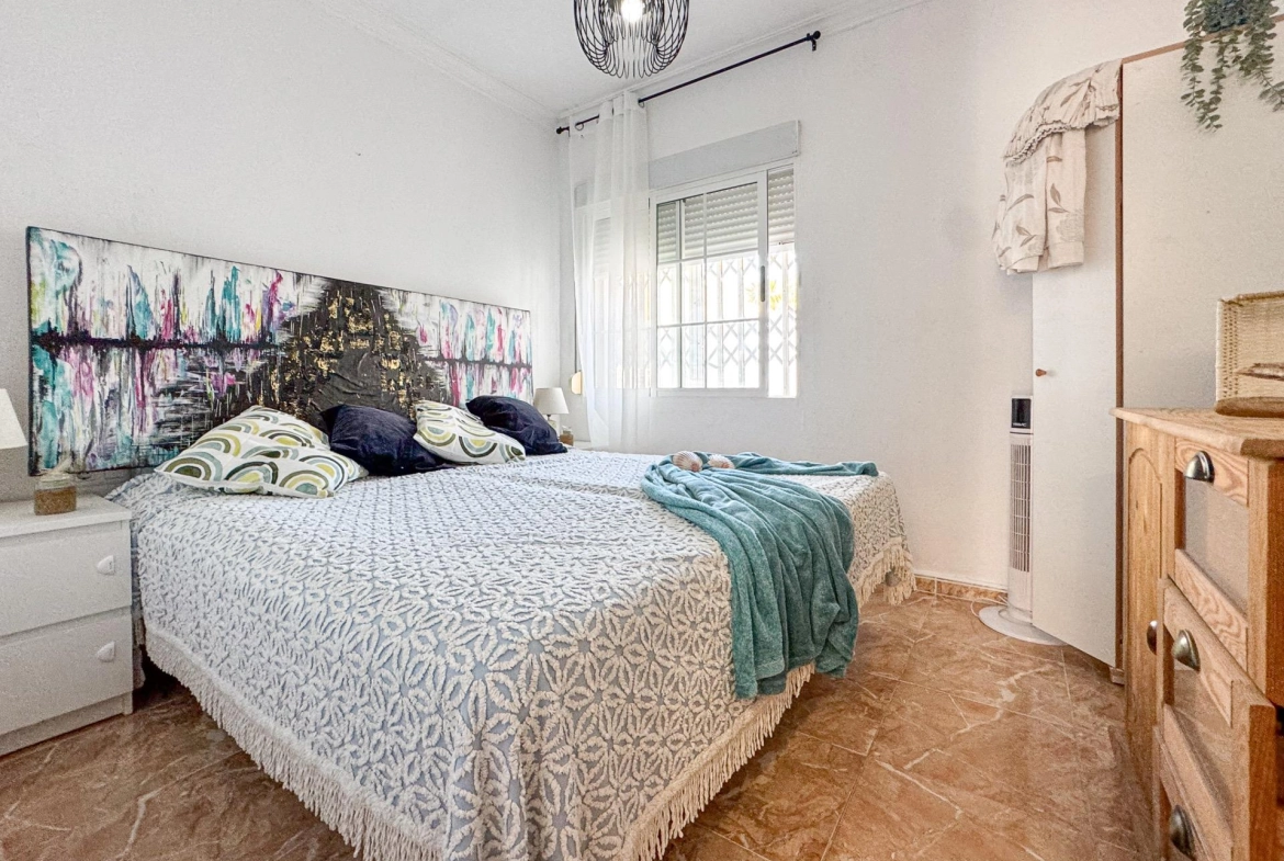 Frutales! Fantástico bungalow con amplia terraza y sin gastos de comunidad