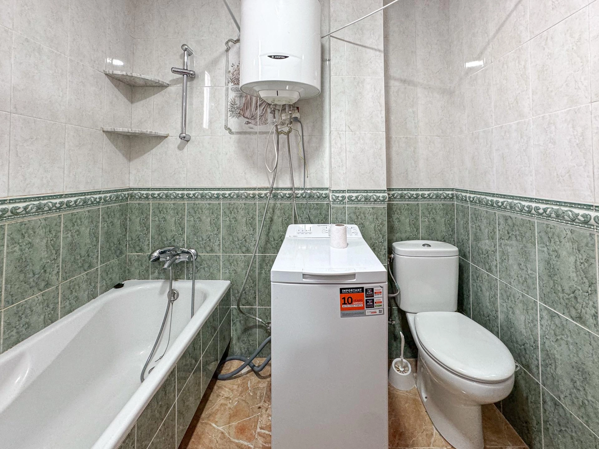 Frutales! Fantástico bungalow con amplia terraza y sin gastos de comunidad