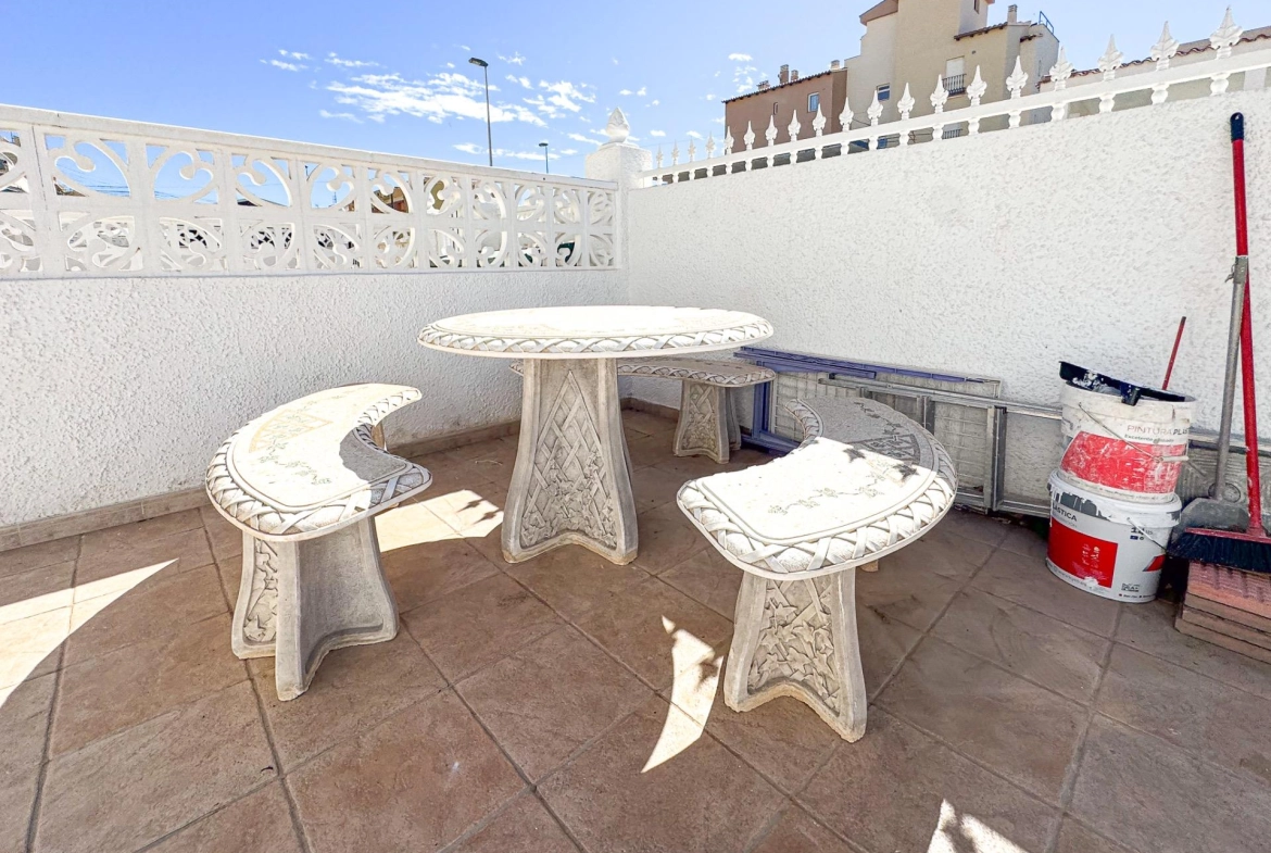 Frutales! Fantástico bungalow con amplia terraza y sin gastos de comunidad